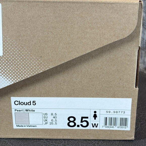 ON Cloud 5 Running Shoes Women's 8.5 Pearl white - Picture 10 of 10